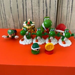 Super Mario Figurine and Chess pieces